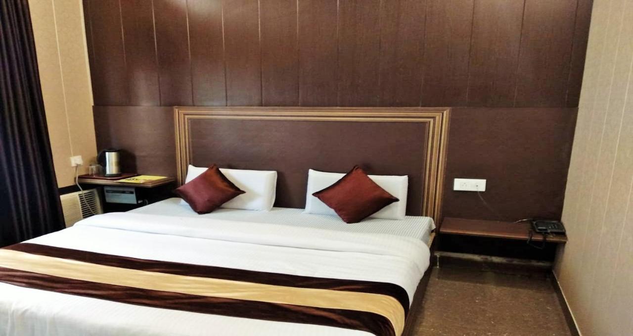 Grg Pardesi Hotel Haridwar Luaran gambar